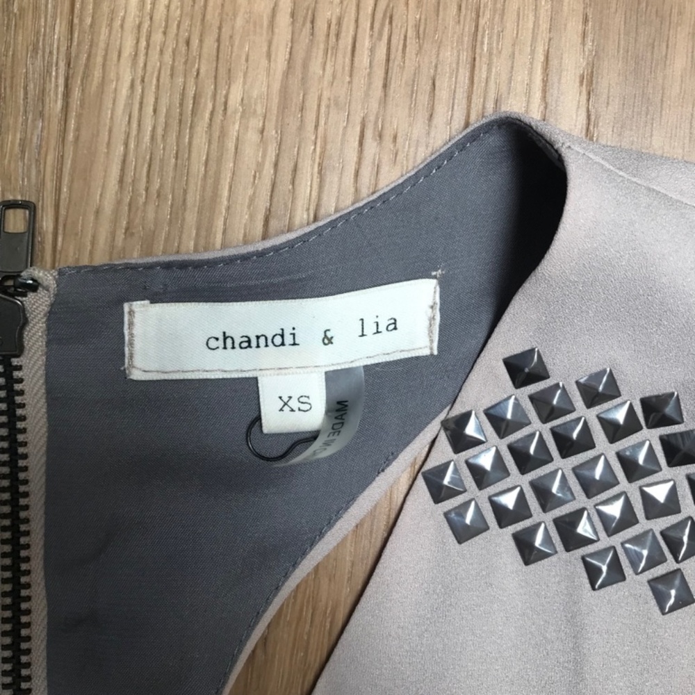 stutted blouse Chandi & Lia